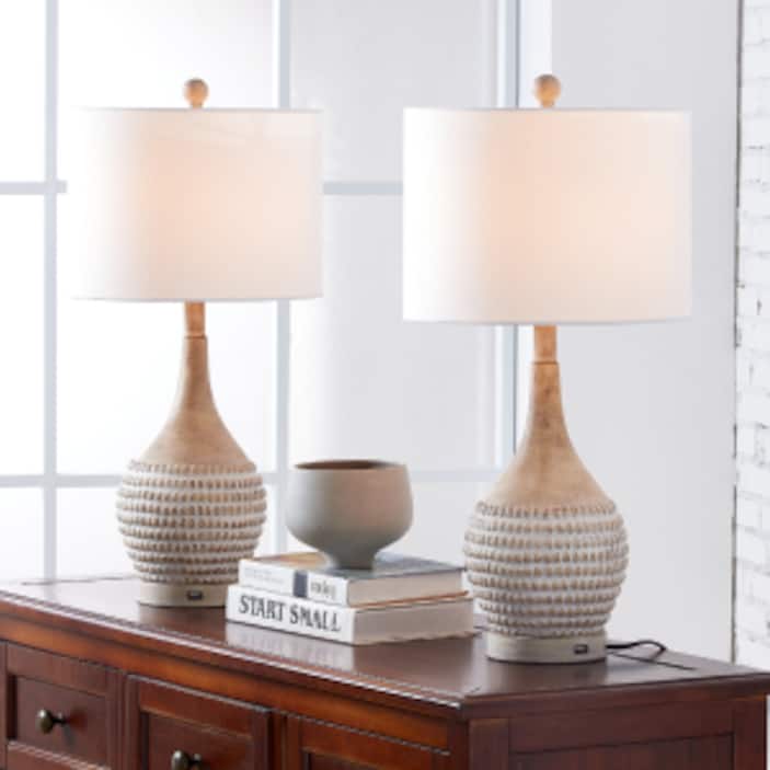 Does home store depot sell lamps